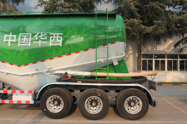粉罐半掛車(chē) 粉罐半掛車(chē)