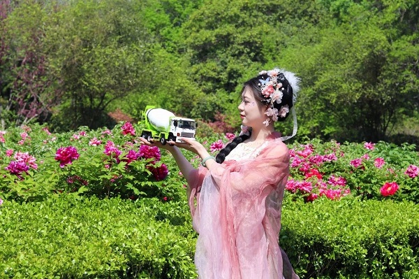 【公司新聞】美！太美了！快來(lái)欣賞凌宇“牡丹仙子”