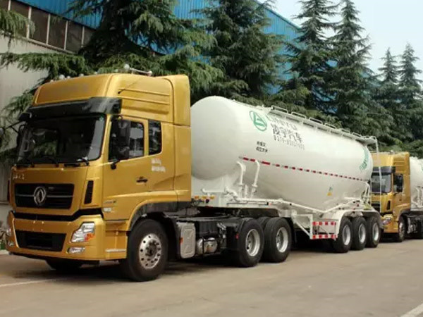 中集凌宇喜獲洛龍區(qū)“2011年度先進(jìn)企業(yè)突出貢獻(xiàn)獎(jiǎng)”榮譽(yù)稱號(hào)