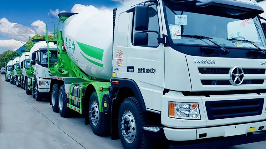 行家客戶一年內(nèi)入手幾十臺凌宇車 這次又看中“凌云”組合！