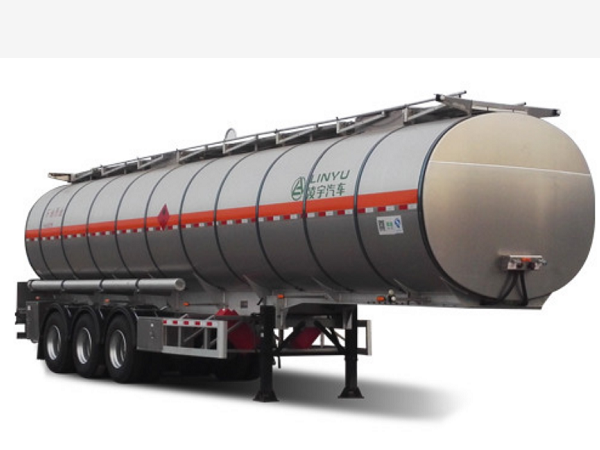 鋁合金罐車會(huì)完全替代鋼罐車嗎？油品運(yùn)輸誰能贏到