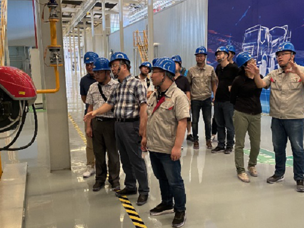 重量級嘉賓到訪，凌宇新產(chǎn)線再獲點贊