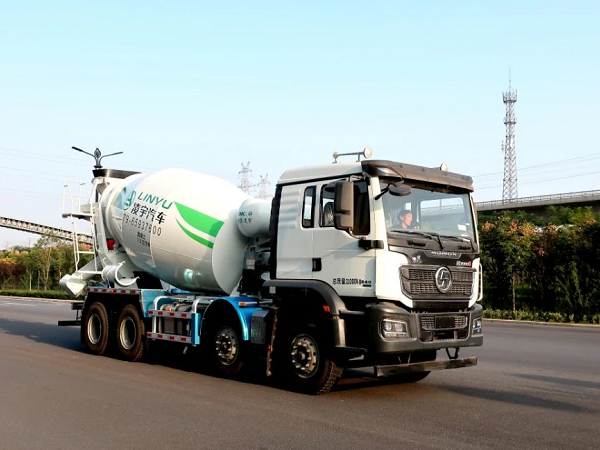 上新！陜汽M3000S攪拌車(chē)高能來(lái)襲！
